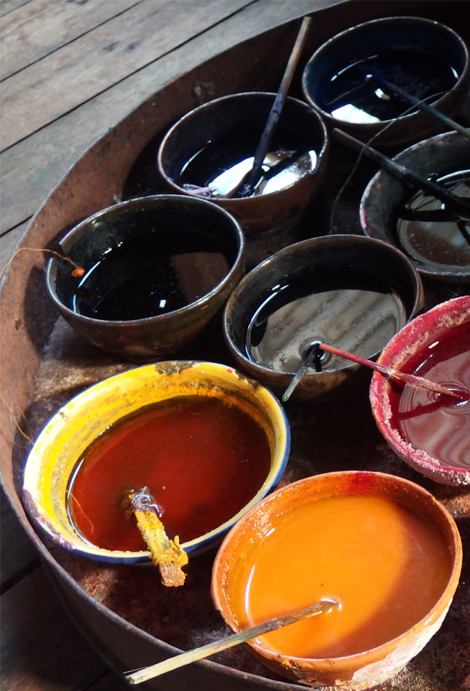 farben galerie 680x1000